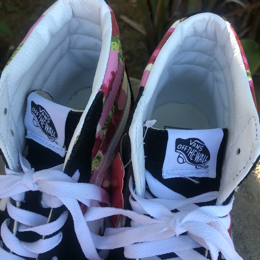 Vans Romantic Floral Rose old skool hi top - Picture 4 of 8